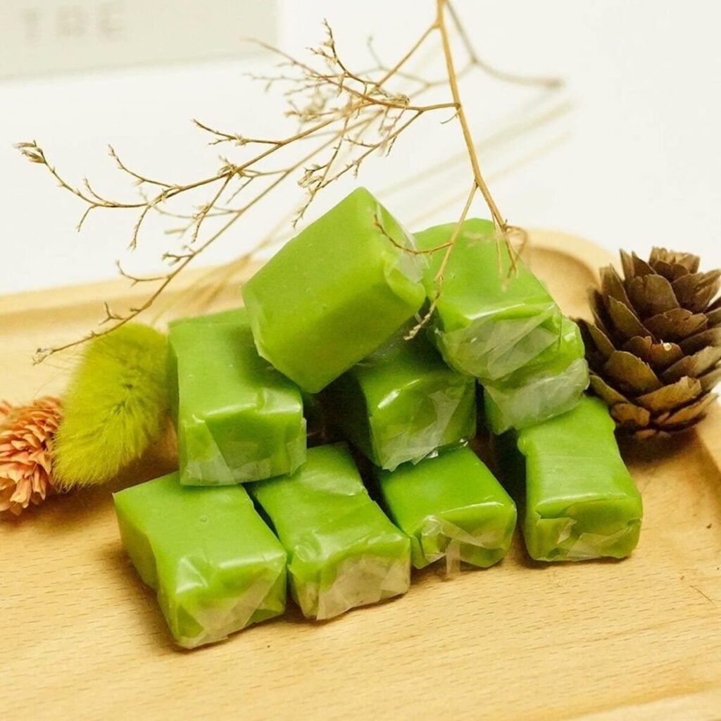 10 Delicious Vietnamese Desserts and Candy 6 18605656af15bf9a0c7786c758548631 - 10 Delicious Vietnamese Desserts and Candy