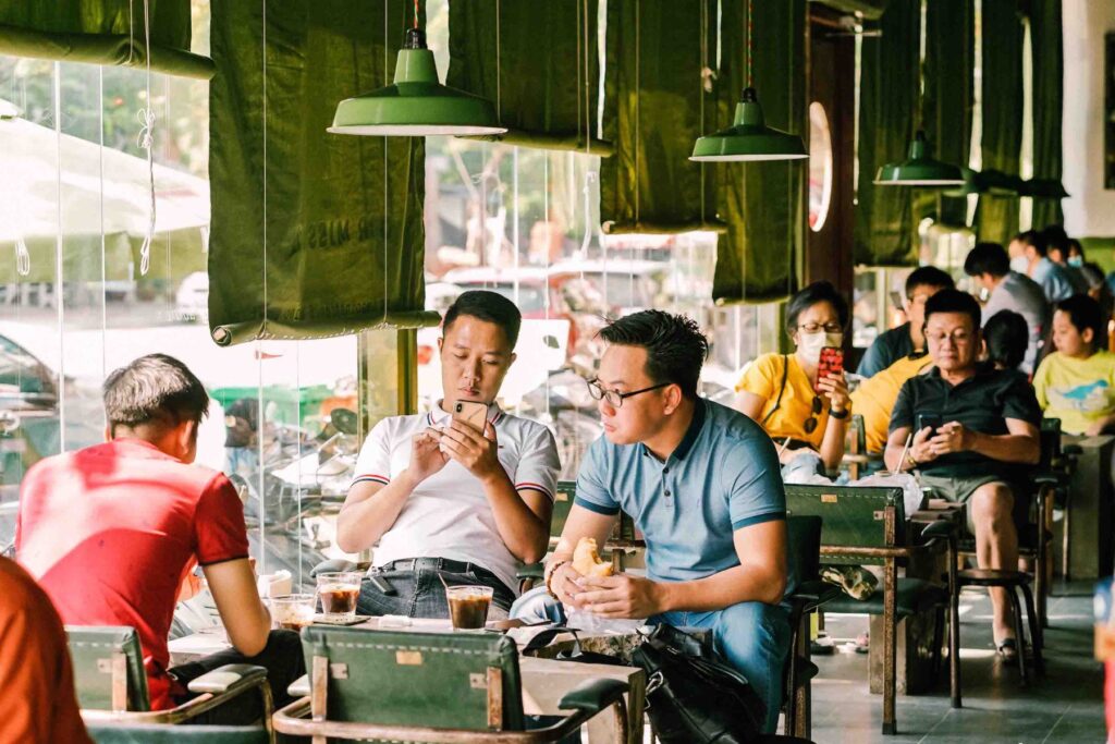 57e10bfd b0d5 4607 9f64 33e7a326428d - 12 Charming “Cafe Apartment” Coffee Shops in Ho Chi Minh City