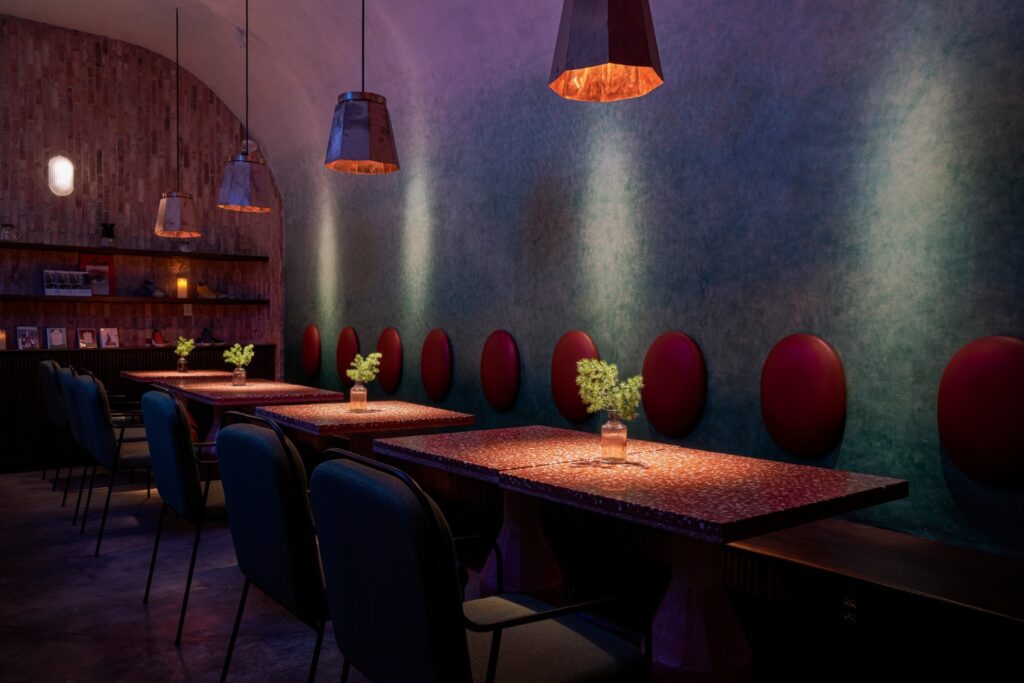 9a834499 7021 4e3d a62e e07c7455c13b - 12 Charming “Cafe Apartment” Coffee Shops in Ho Chi Minh City