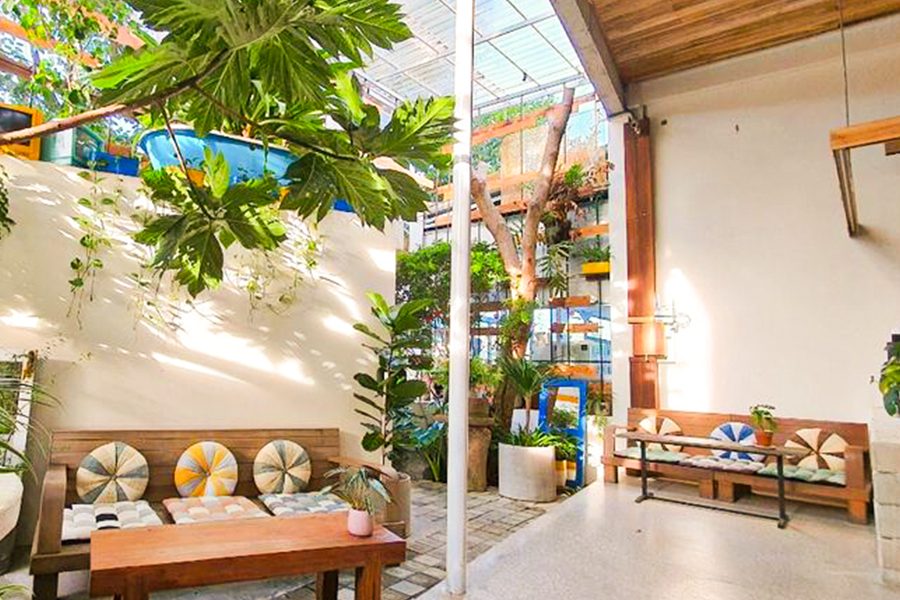 Infiniti Cafe & Resto