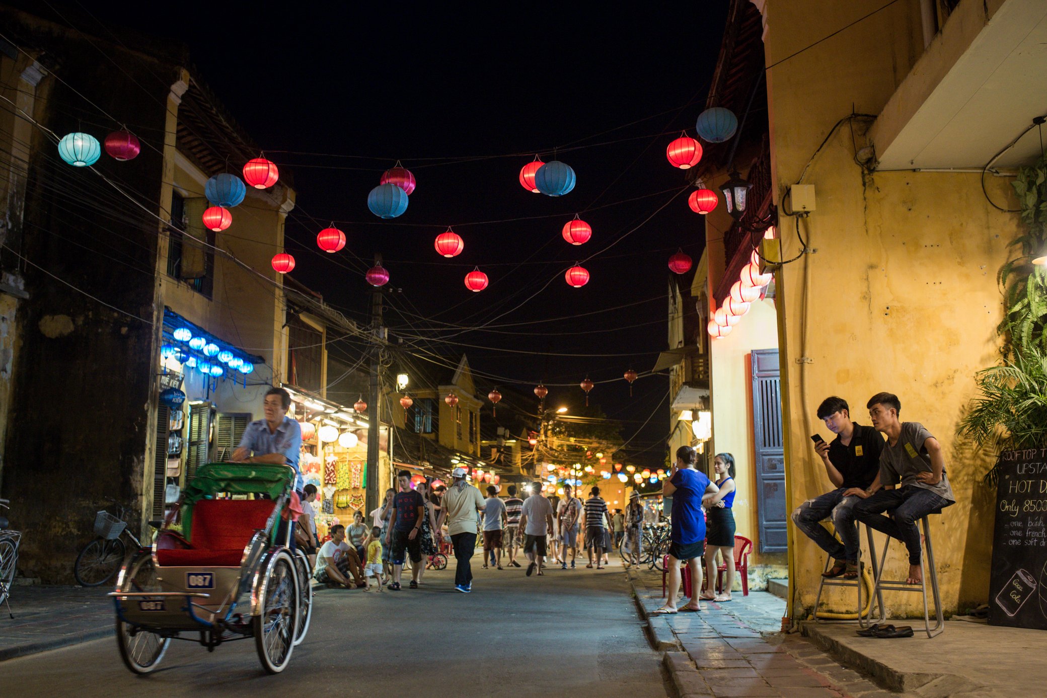 hoi an night market 