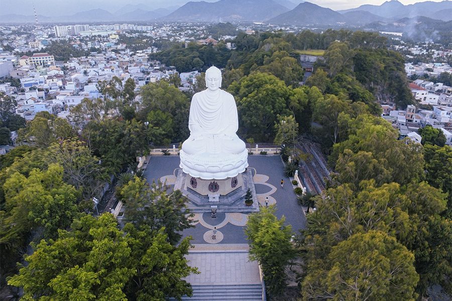 Long Son Pagoda - Central Vietnam