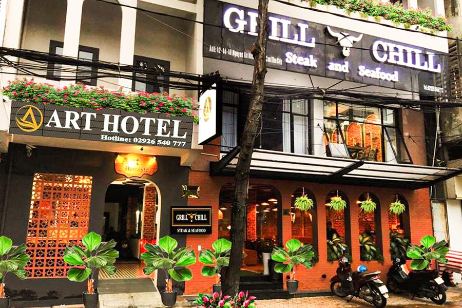 Grill and Chill Steak & Seafood