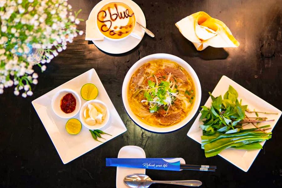 S.Blue Restaurant & Bar