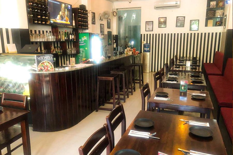 Sisters Tavern & Pizzeria