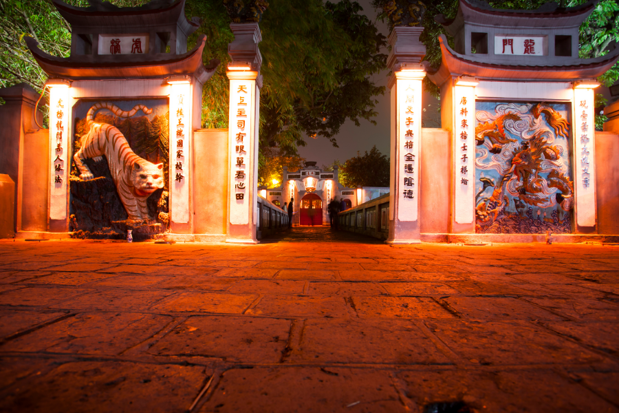 Ngoc Son Temple