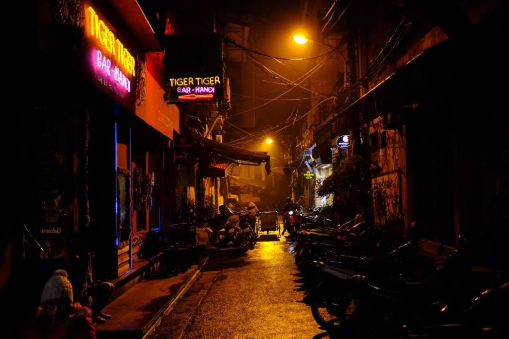A Complete Guide To Ta Hien Beer Street | Discover Hanoi Nightlife 10 ta hien street hanoi