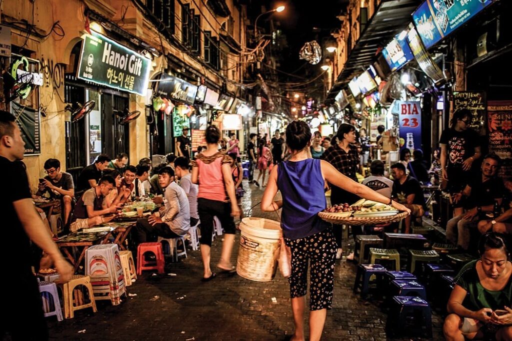 A Complete Guide To Ta Hien Beer Street | Discover Hanoi Nightlife 9 ta hien beer street