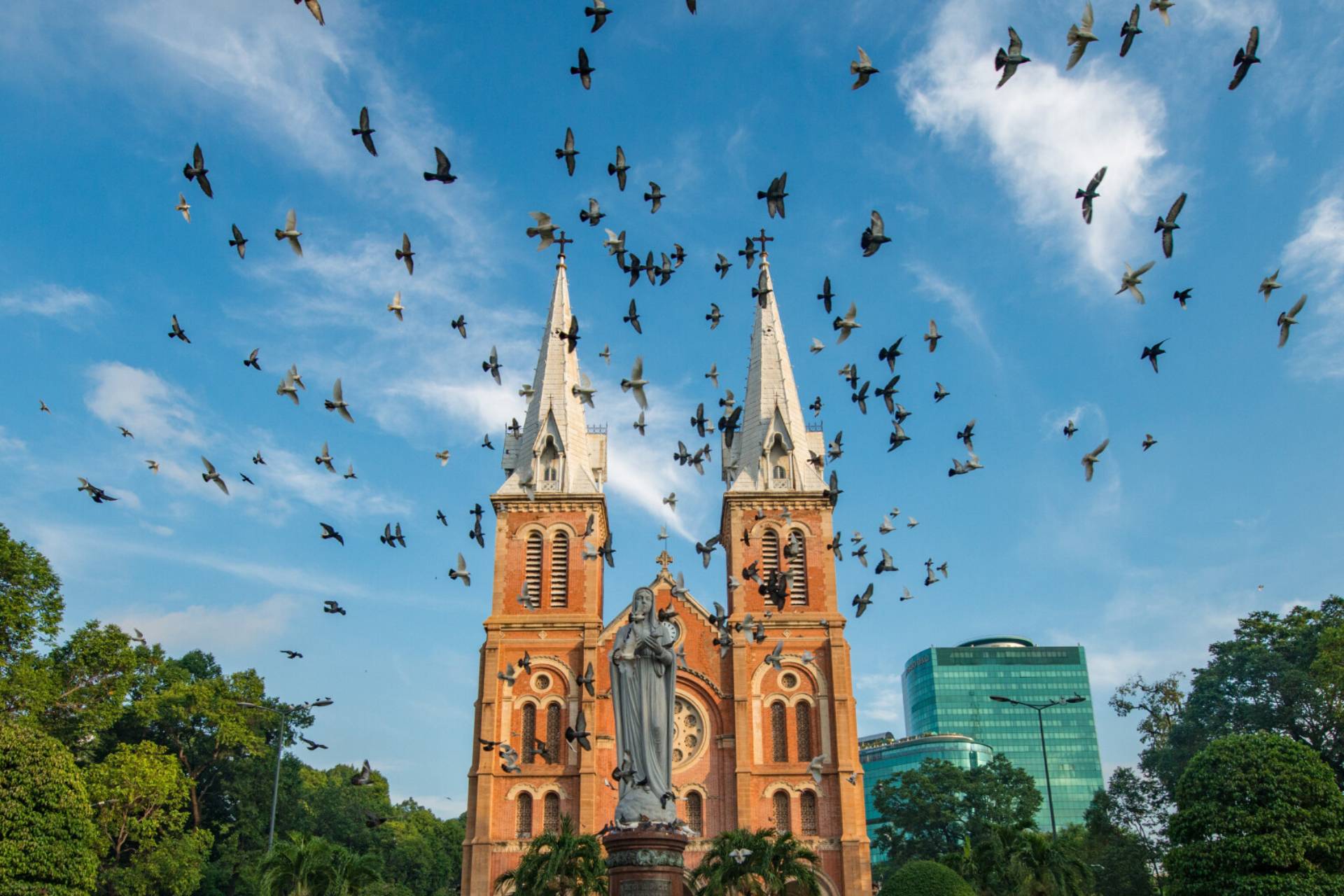 hcm city tour notre 2 - Things To Do In Ho Chi Minh City