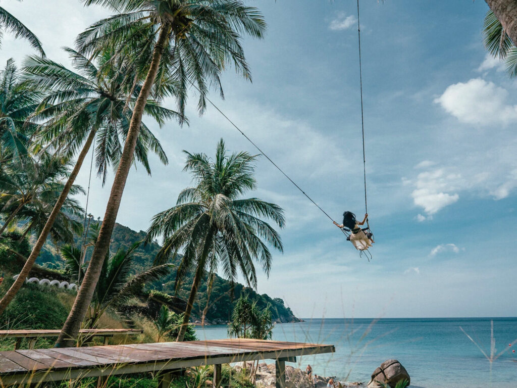 Vietnam vs Thailand | How To Choose Where To Visit? 7 Phuket beach