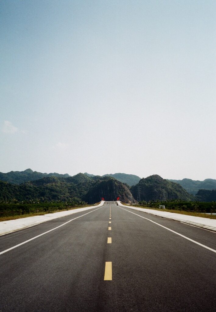 street in Cat Ba island