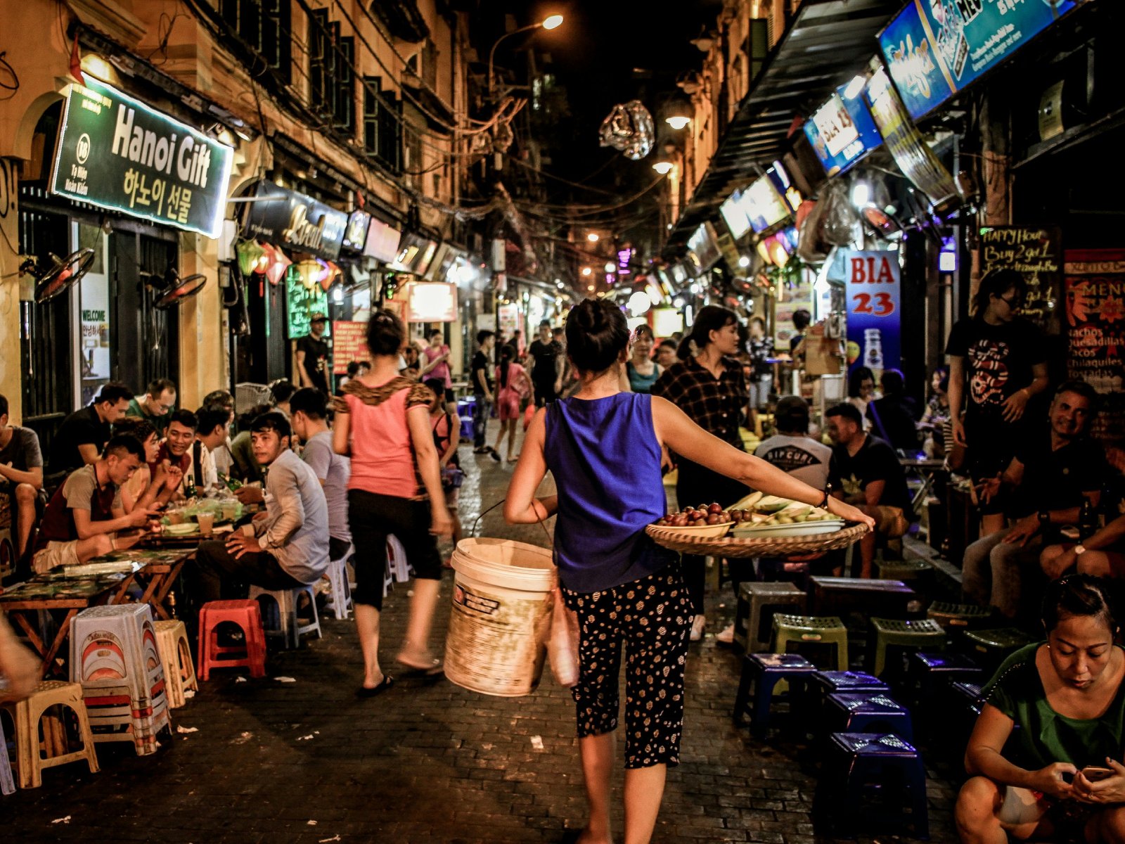 hanoi night market