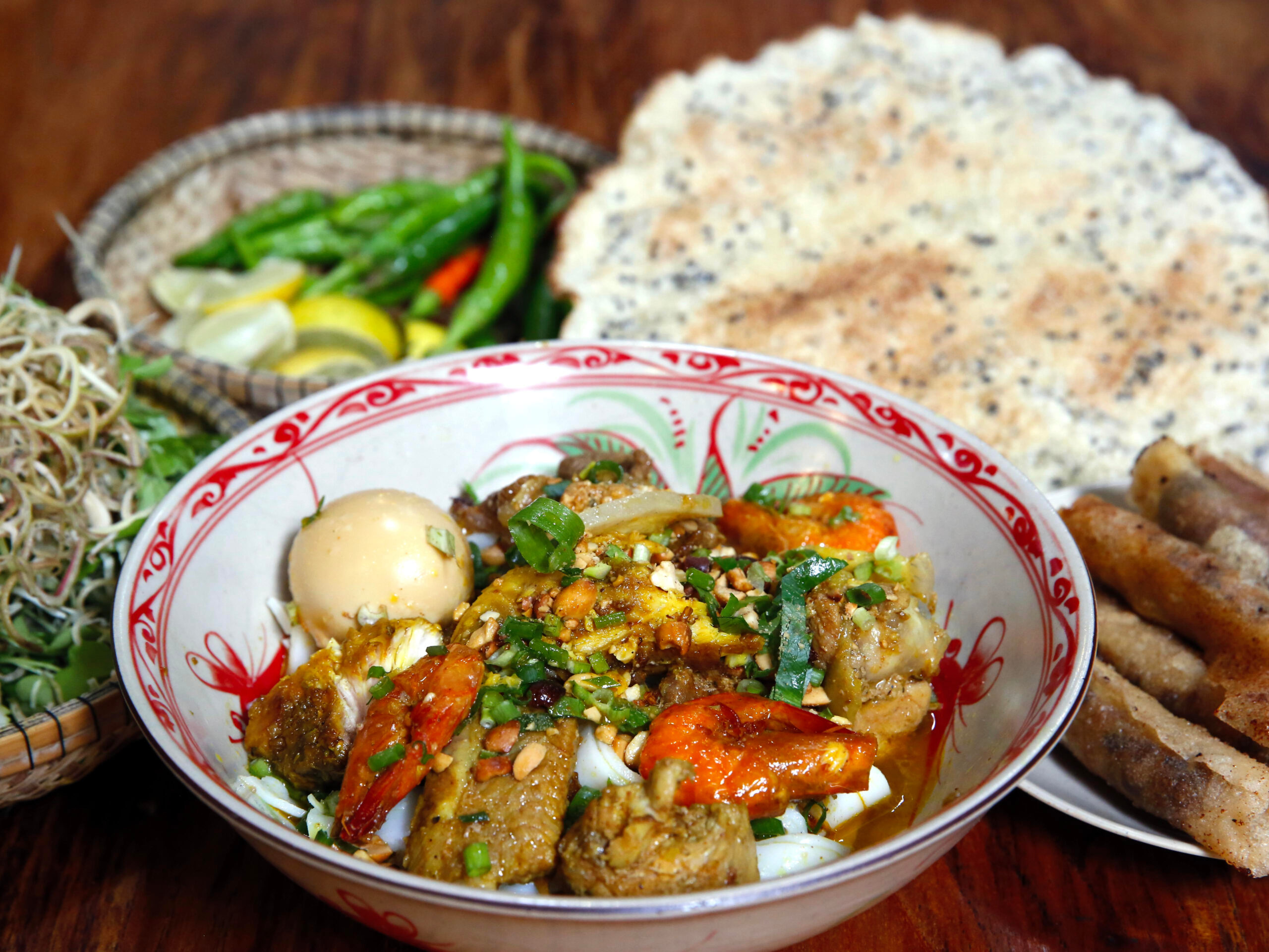 mi quang scaled - Things To Do In Da Nang