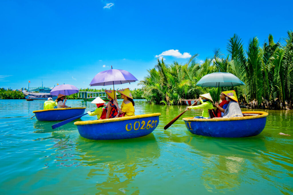 Best Time To Visit Hoi An For Weather, Festivals, And Tourism 5 cam thanh coconut village
