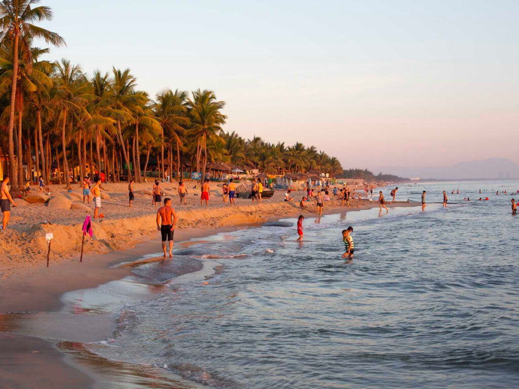Best Time To Visit Hoi An For Weather, Festivals, And Tourism 6 cua dai beach