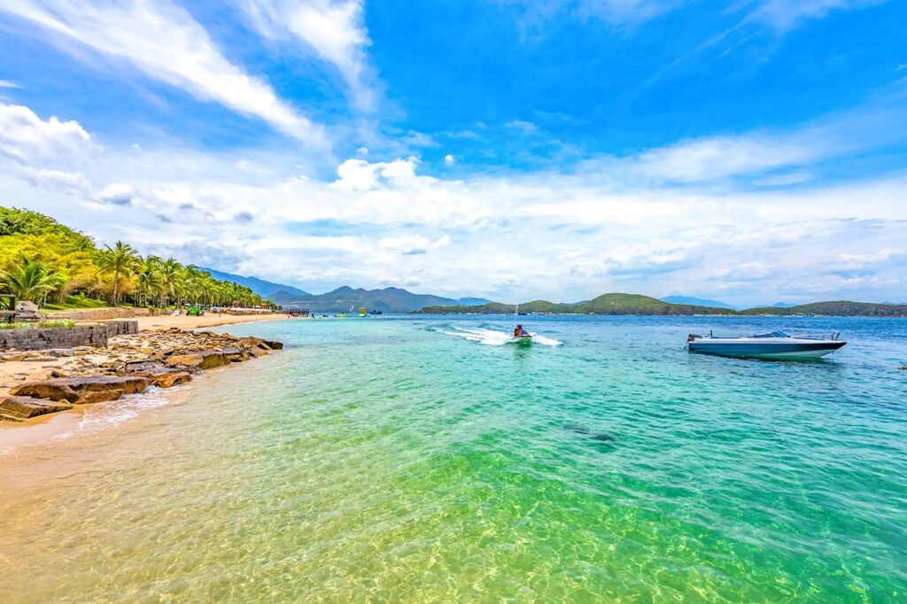 Vietnam Weather In June | Plan Your Summer Vacation Right! 11 nha trang beach