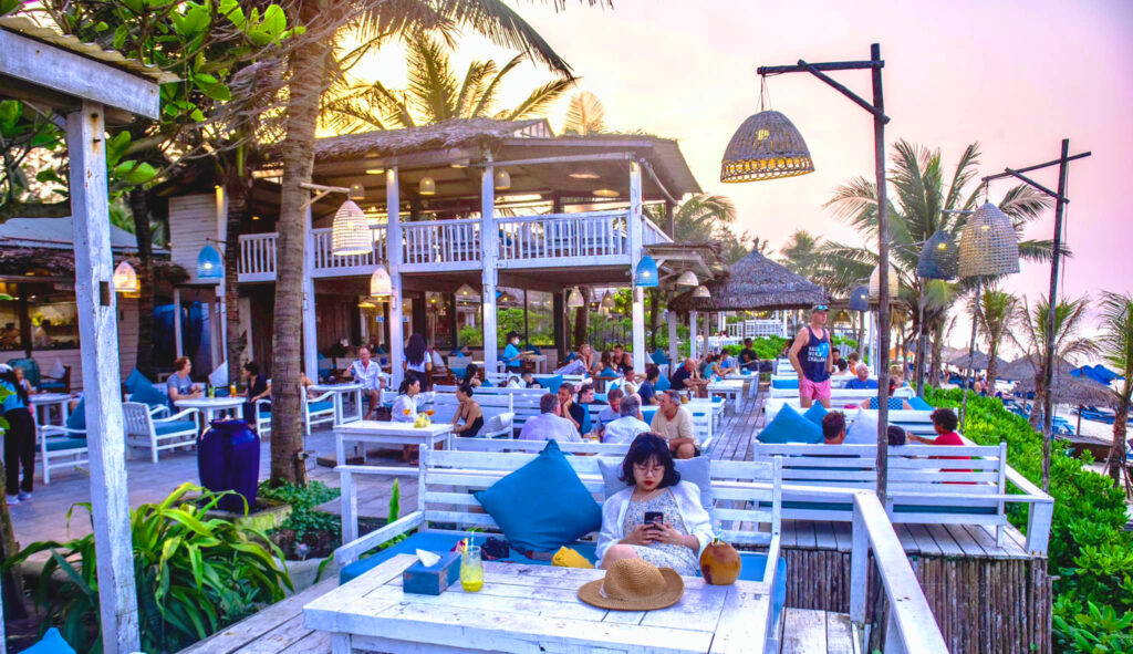 The Deck House An Bang Beach