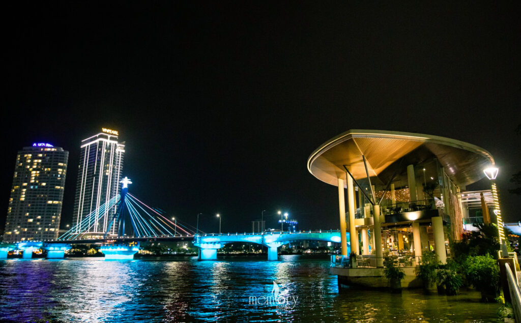 Explore Da Nang Nightlife | Best Entertainment & Hotspots Guide 10 Memory Lounge Da Nang