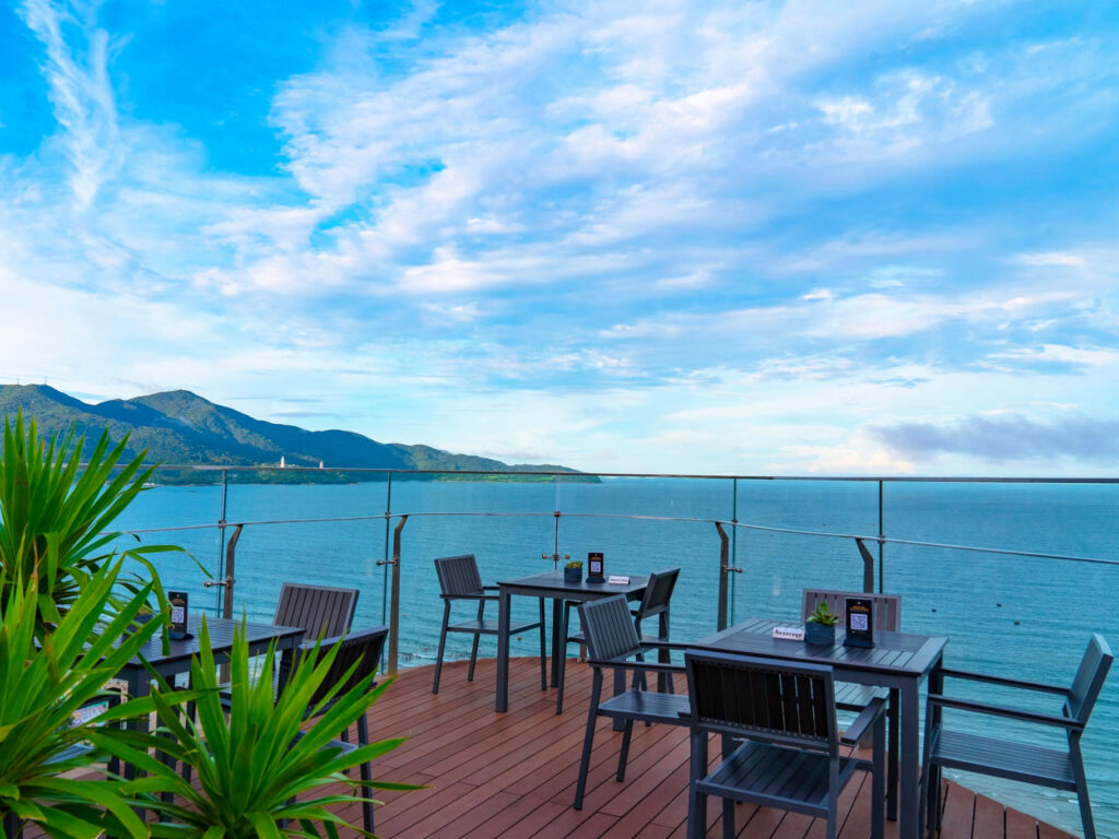 15 Best Bars In Da Nang | Cheers To The Night 4 best bars in Da Nang