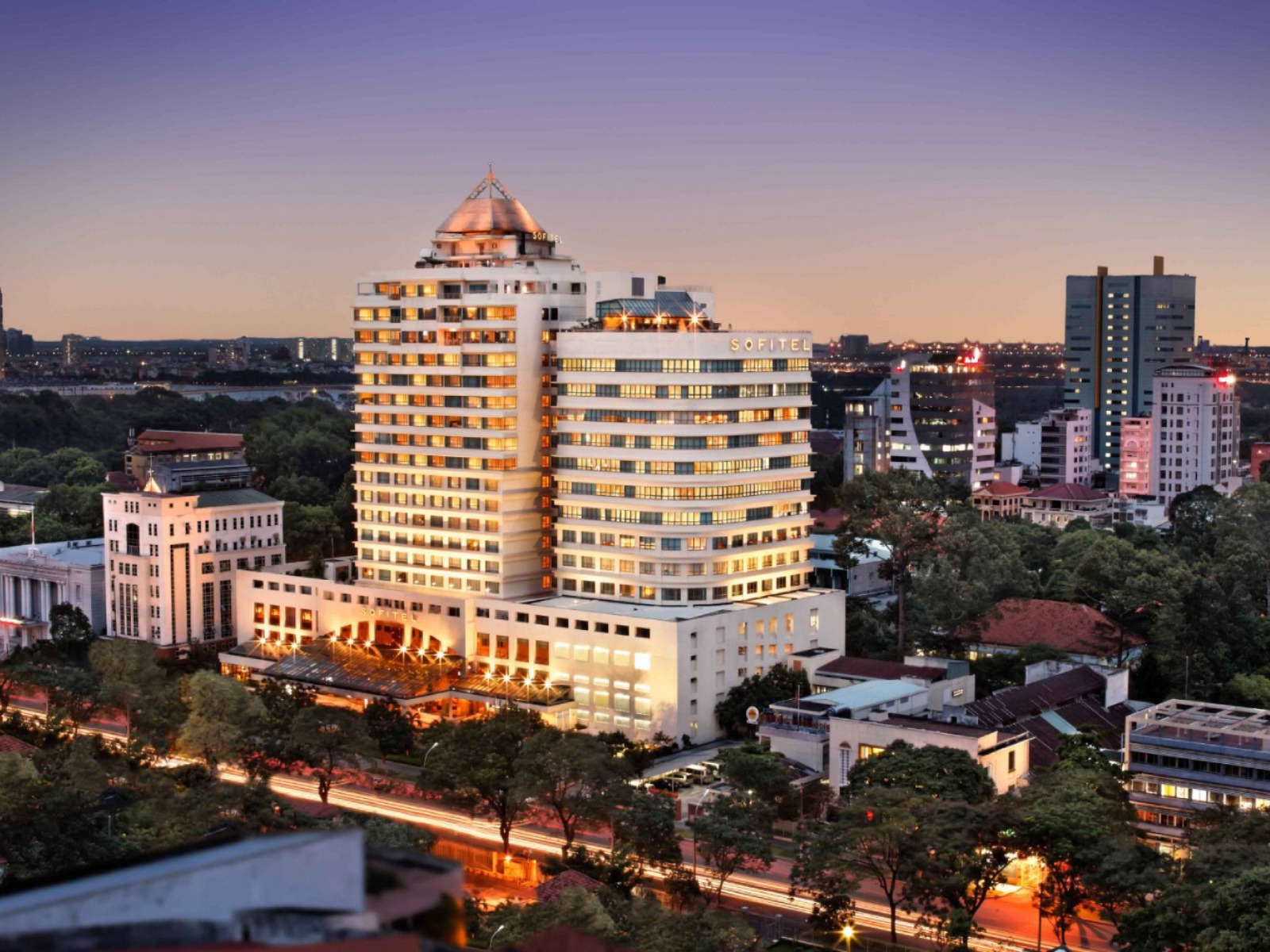 Sofitel Saigon Plaza