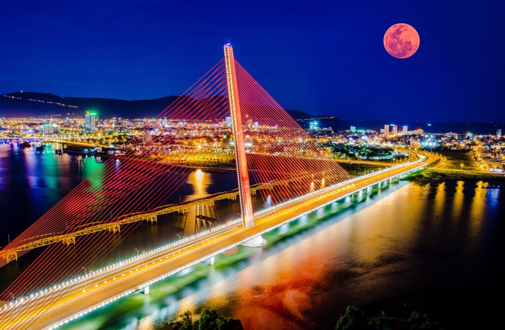 Explore Da Nang Nightlife | Best Entertainment & Hotspots Guide 2 tran thi ly brigde