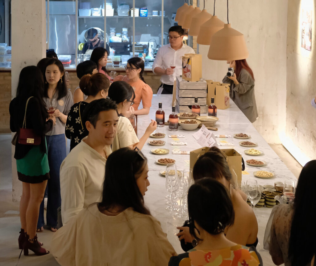 Guide To Vietnamese Chocolate | From Bean To Bar Delights! 9 The Cacao Project class