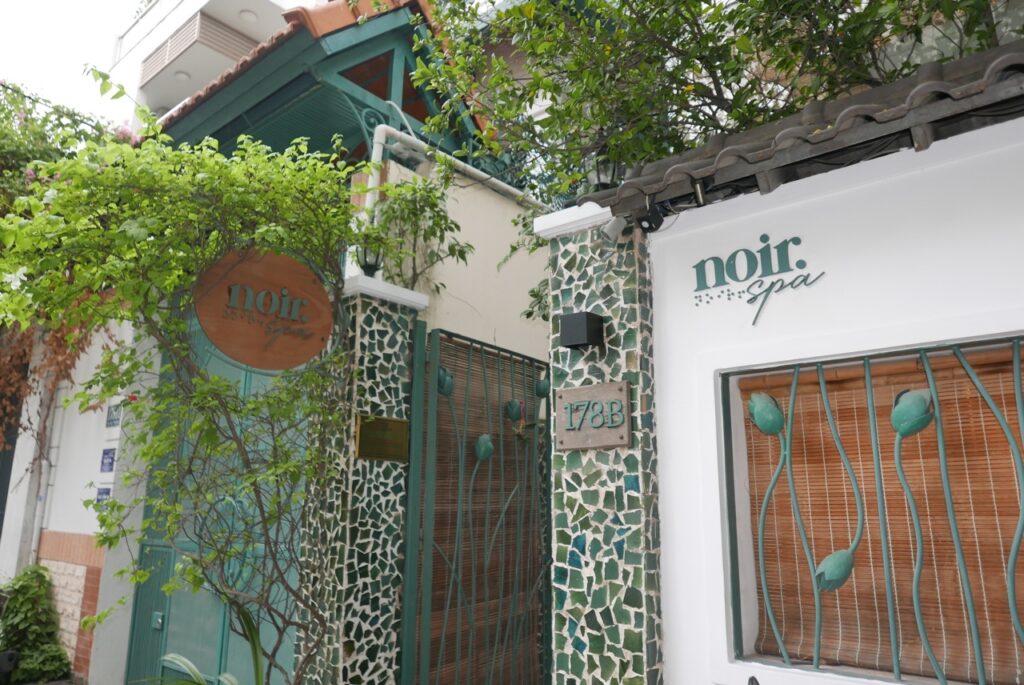 Culinary Innovation Meets Social Change: Germ Doornbos' Journey of the Senses Unveiled 25 noir spa