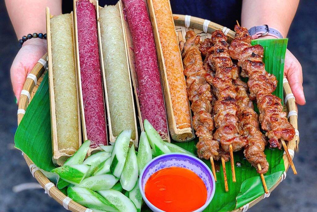 Top 10 Northern Vietnamese Food Experiences | The Culinary Heritage 9 com lam thit nuong a tinh tan phu - Top 10 Northern Vietnamese Food Experiences | The Culinary Heritage
