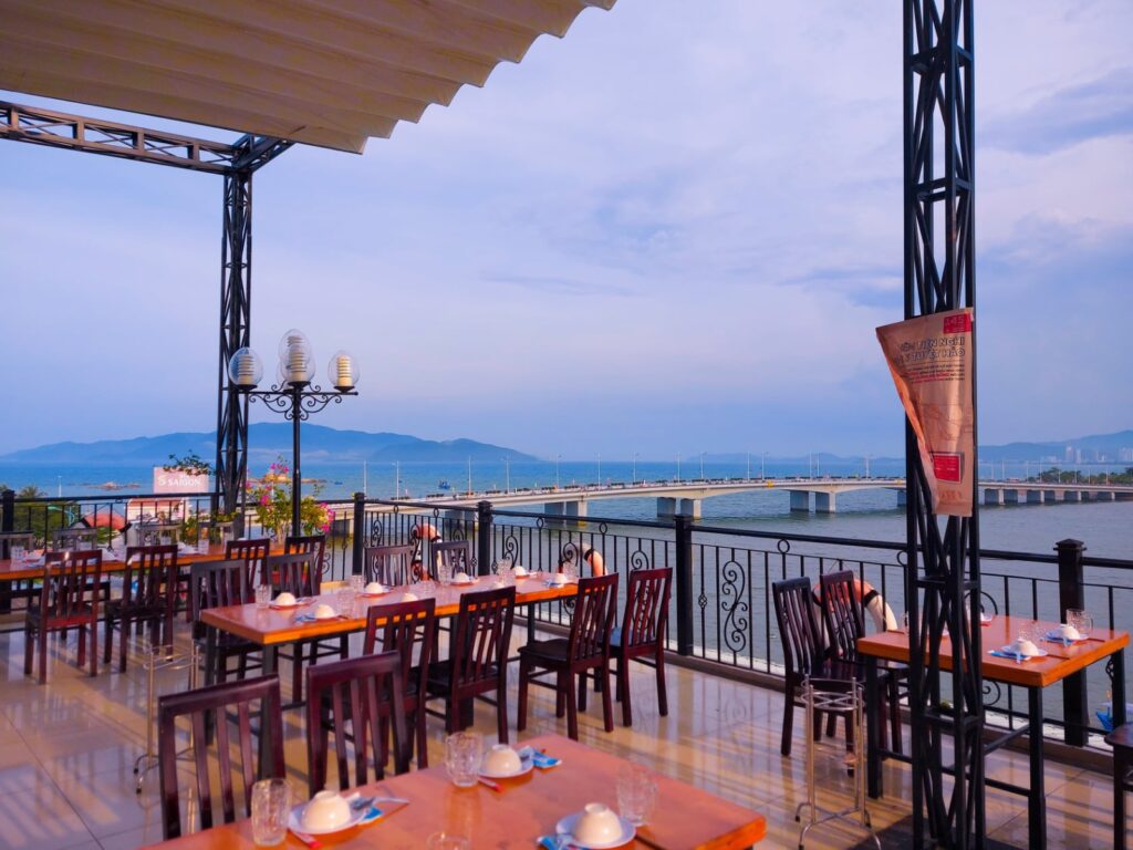 0cf4790d 7dff 4348 af1f fc780a1d4512 - Best Restaurants in Nha Trang, Vietnam with Sea Views