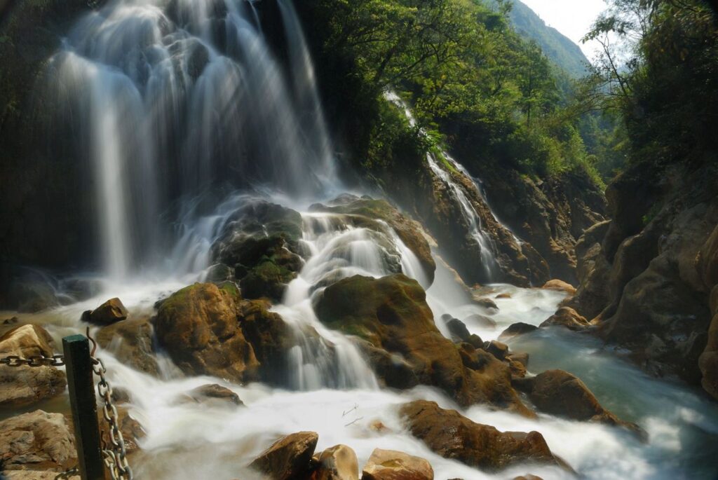 Sapa Vietnam Attractions: Discover The Lush Landscapes & Cultural Treasures Of Must-Visit Sights 7 29cb4982 0bee 475d 8a73 69a55f874a7c - Sapa Vietnam Attractions: Discover The Lush Landscapes & Cultural Treasures Of Must-Visit Sights