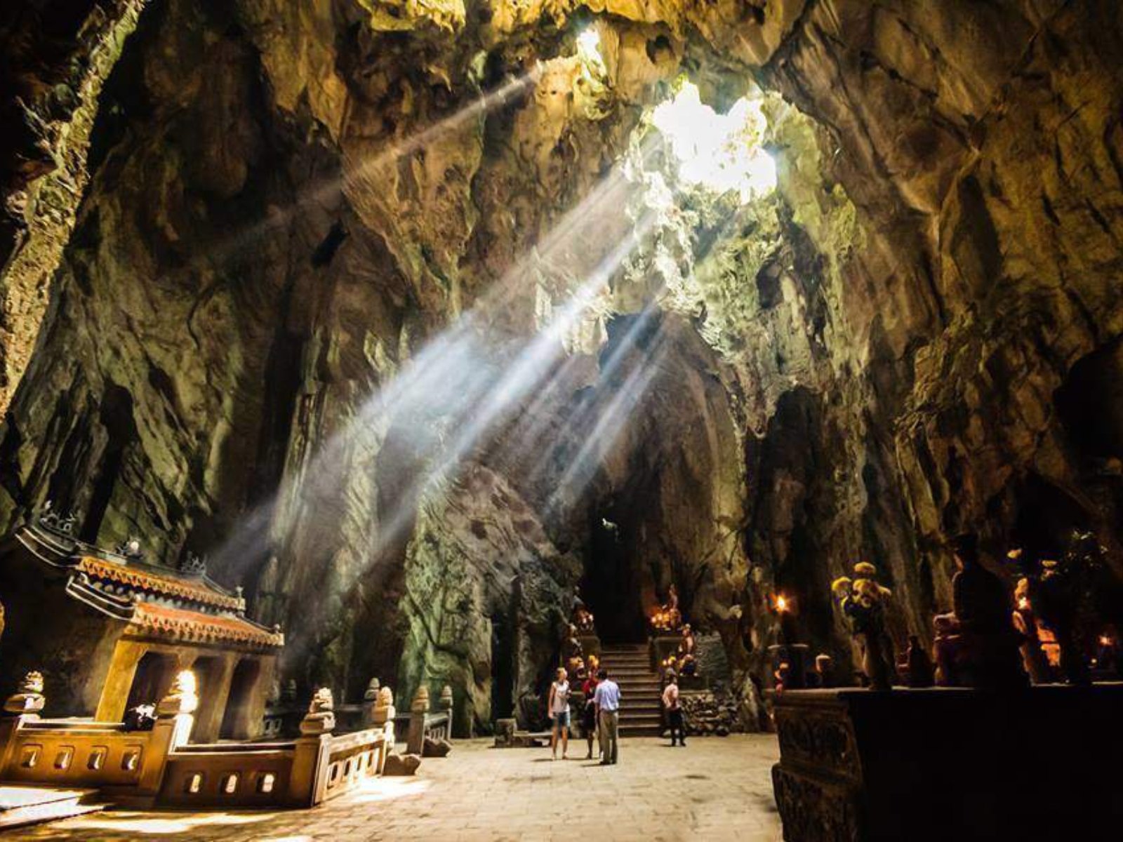 Marble Mountains – Monkey Mountain – Am Phu Cave Sunset Tour