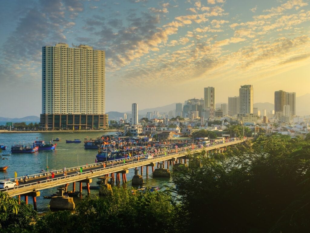 Central Vietnam Guide: 7 Must-Visit Destinations Await! 14 best restaurants nha trang vietnam