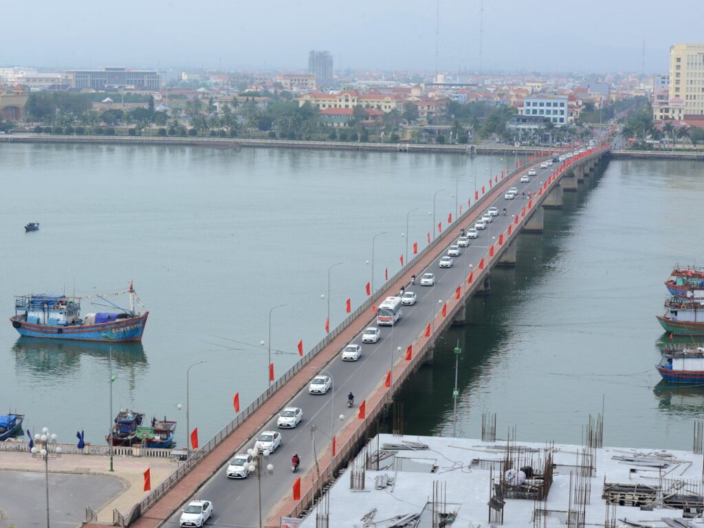 Discover Dong Hoi Vietnam: The Sleepy Seaside City & Gateway to Phong Nha 2 donghoi2 - Discover Dong Hoi Vietnam: The Sleepy Seaside City & Gateway to Phong Nha