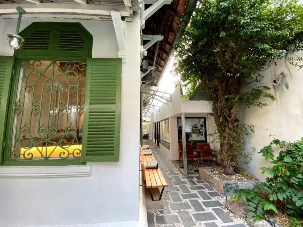 Hummingbird Outdoor@2x - 12 Charming “Cafe Apartment” Coffee Shops in Ho Chi Minh City