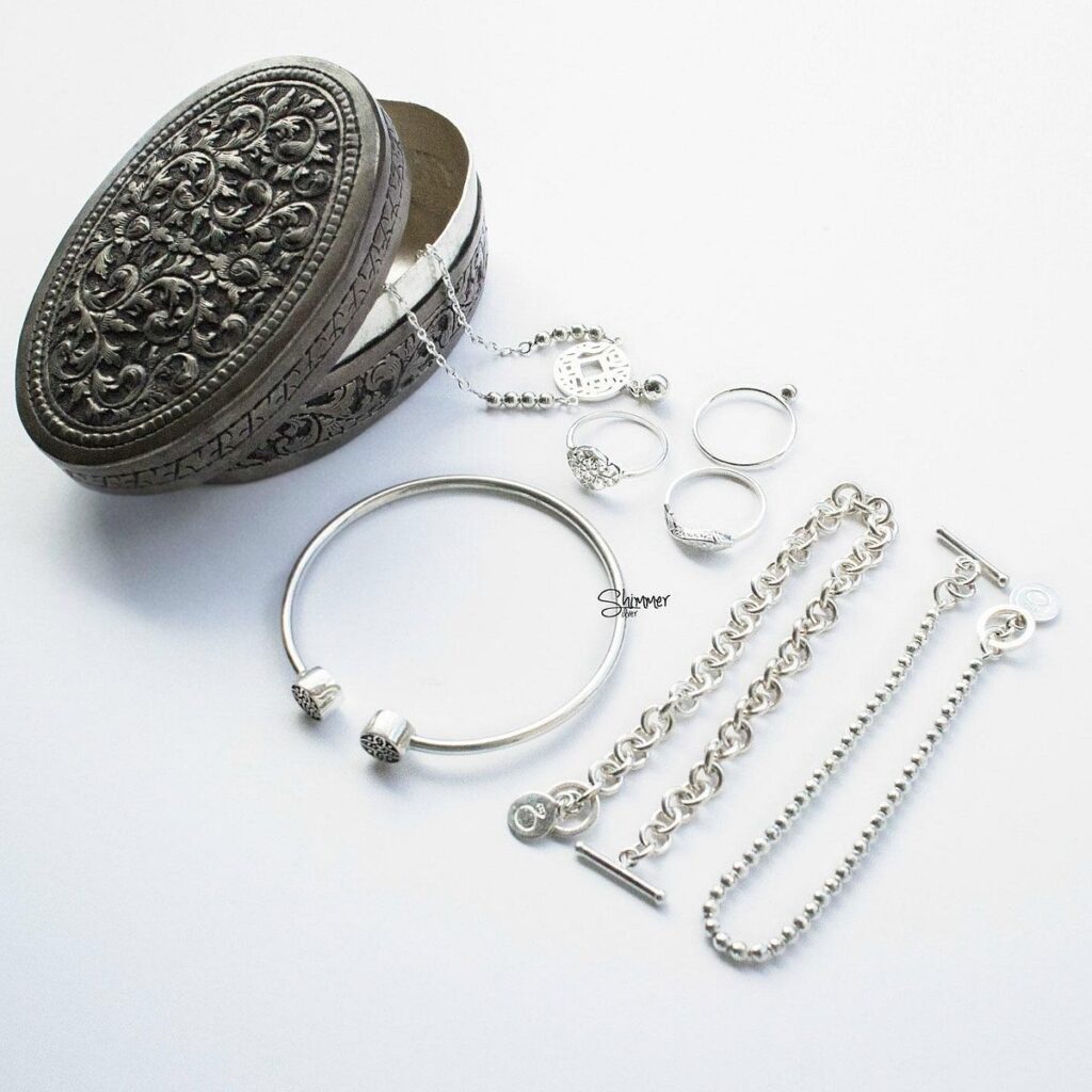 vietnam christmas gift 21 - Christmas Shopping Made Easy: Top Local Picks for Vietnam Christmas Gifts!