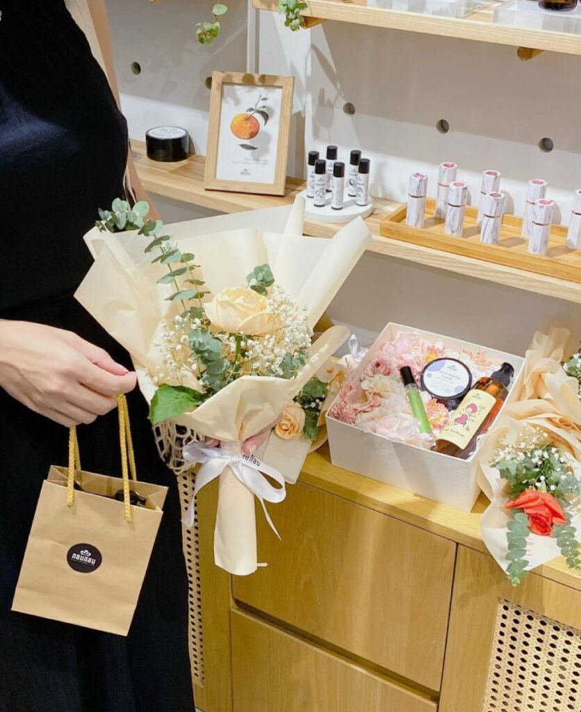 vietnam christmas gift 31 - Christmas Shopping Made Easy: Top Local Picks for Vietnam Christmas Gifts!