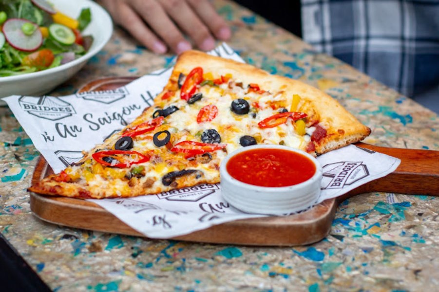 7 bridges 6 1 - 9 BEST places to get craft beer in Ho Chi Minh City