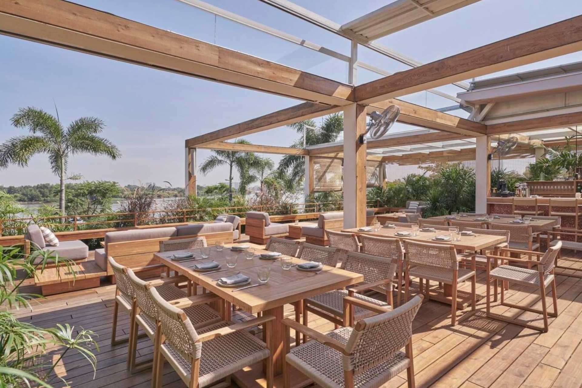 CLAY – Cocktails & Cuisine