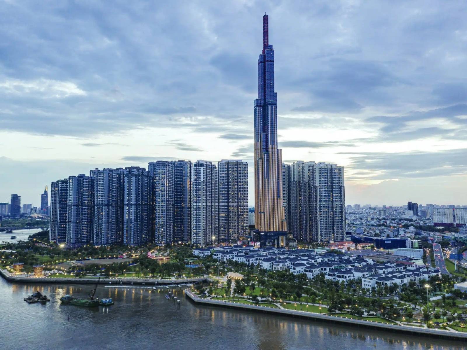Landmark 81 Vietnam Is Awesome