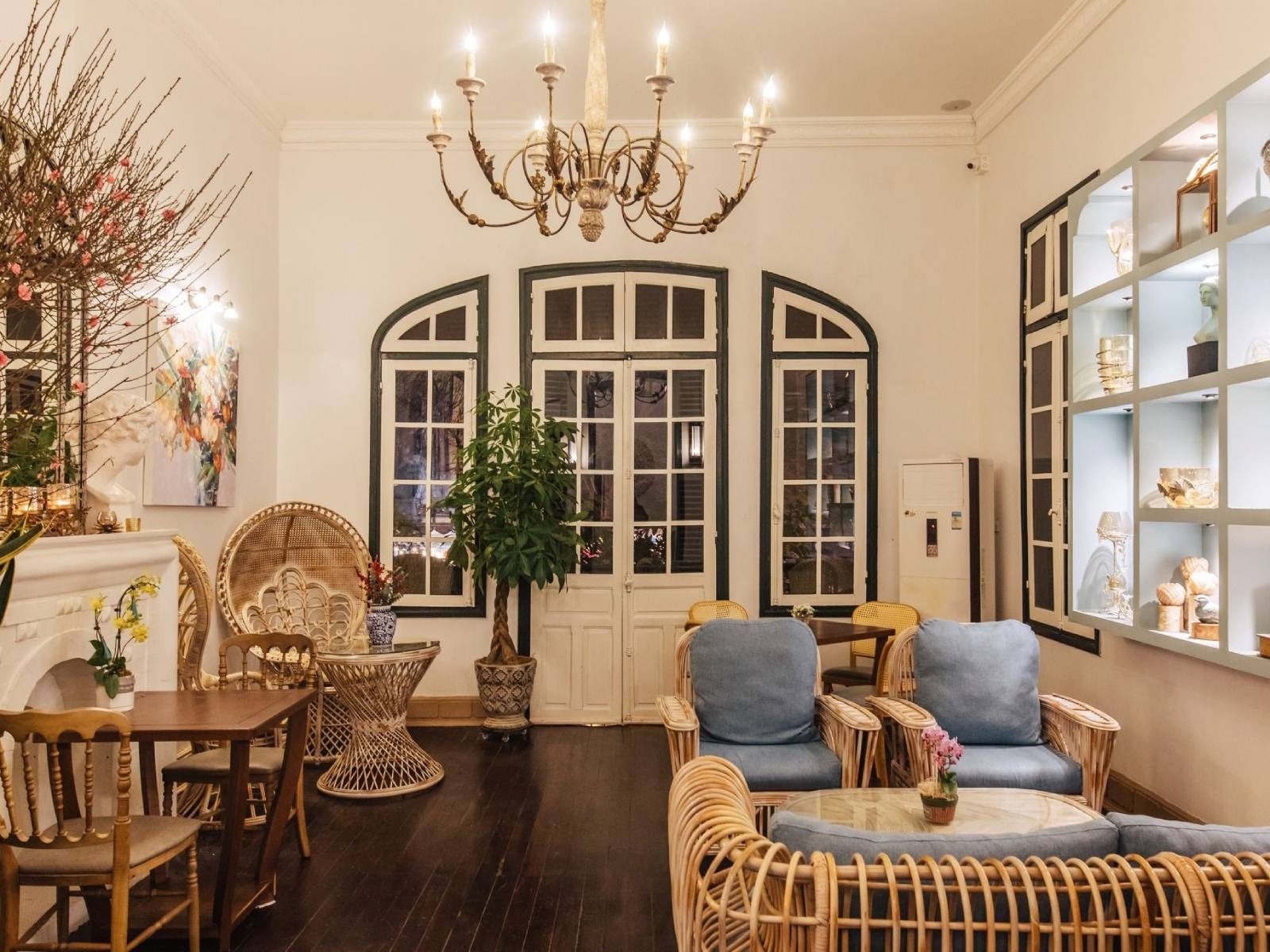 Villa des Fleurs Teahouse