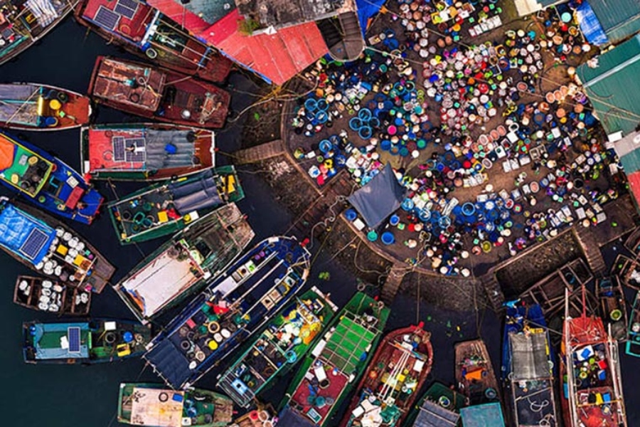 cho ha long tap nap - Things To Do In Halong Bay