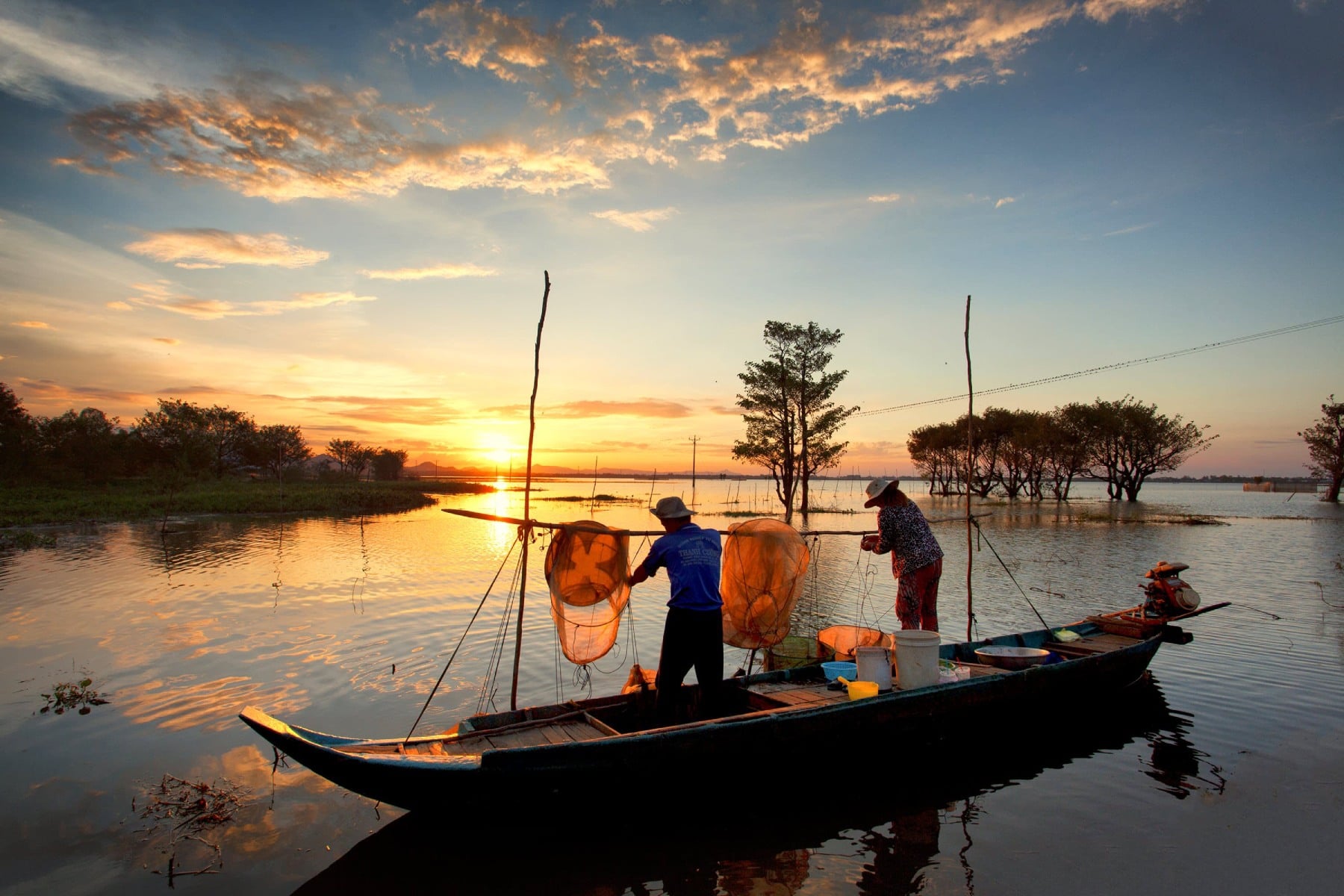 08b Vietnam Tours Enchanting Travels Fishing in th - Things To Do In Mekong Delta