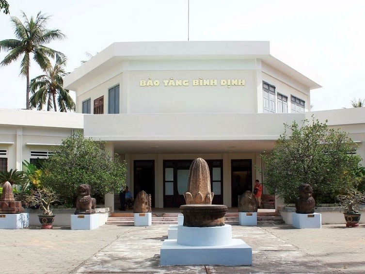 Binh Dinh Museum 1000x565 1 - Things To Do In Quy Nhon