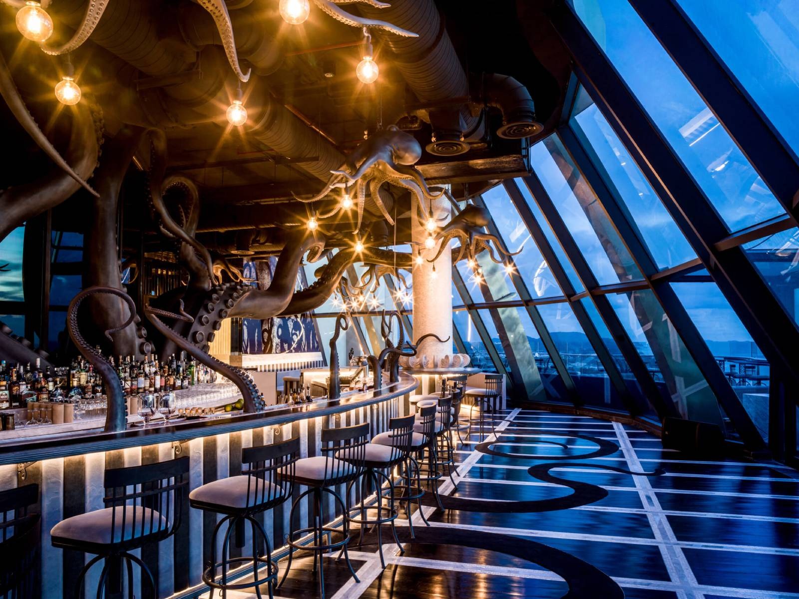 INK 360 Rooftop Bar