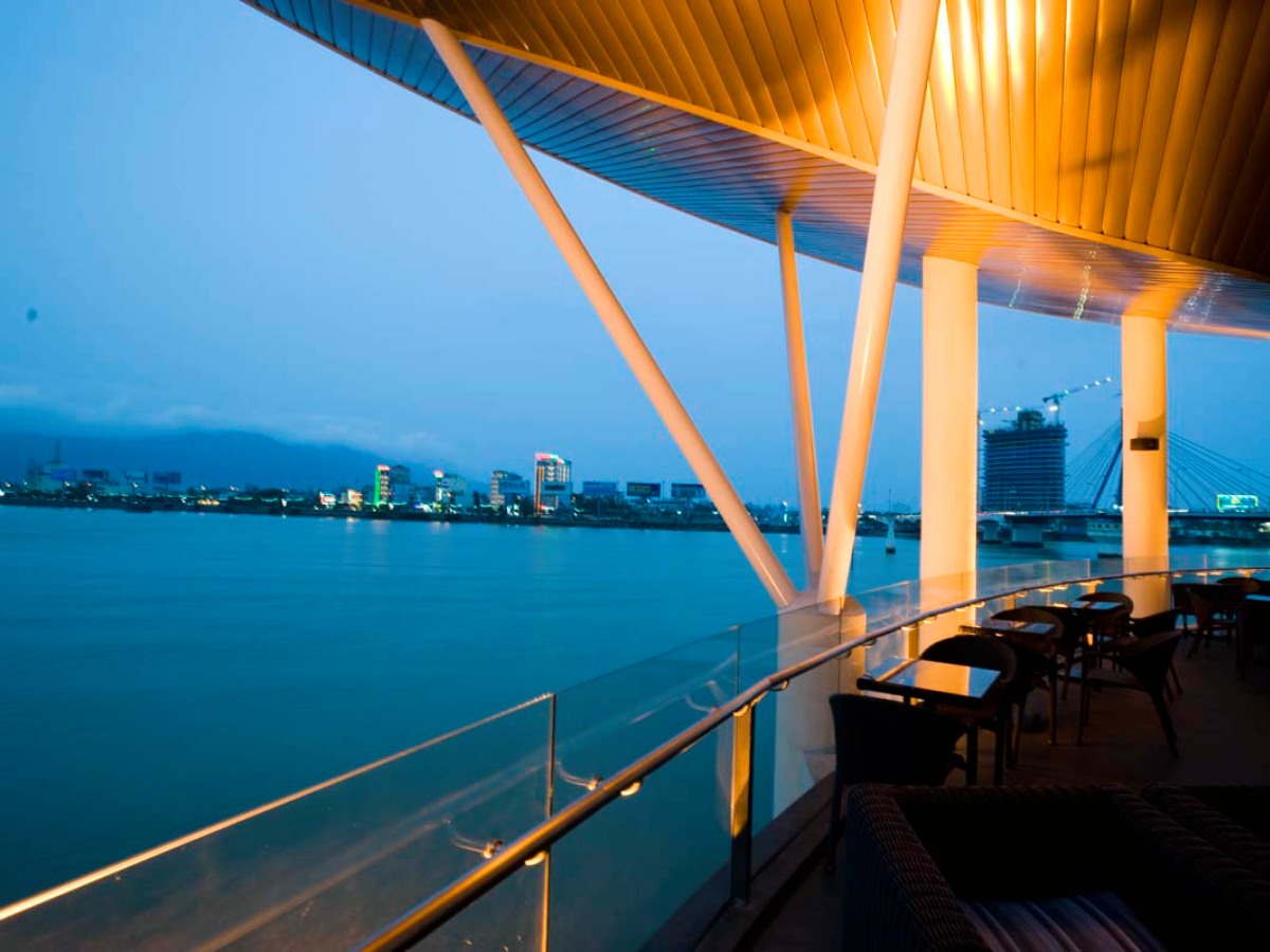 nhung quan bar hot nhat tai da nang202 - Things To Do In Da Nang