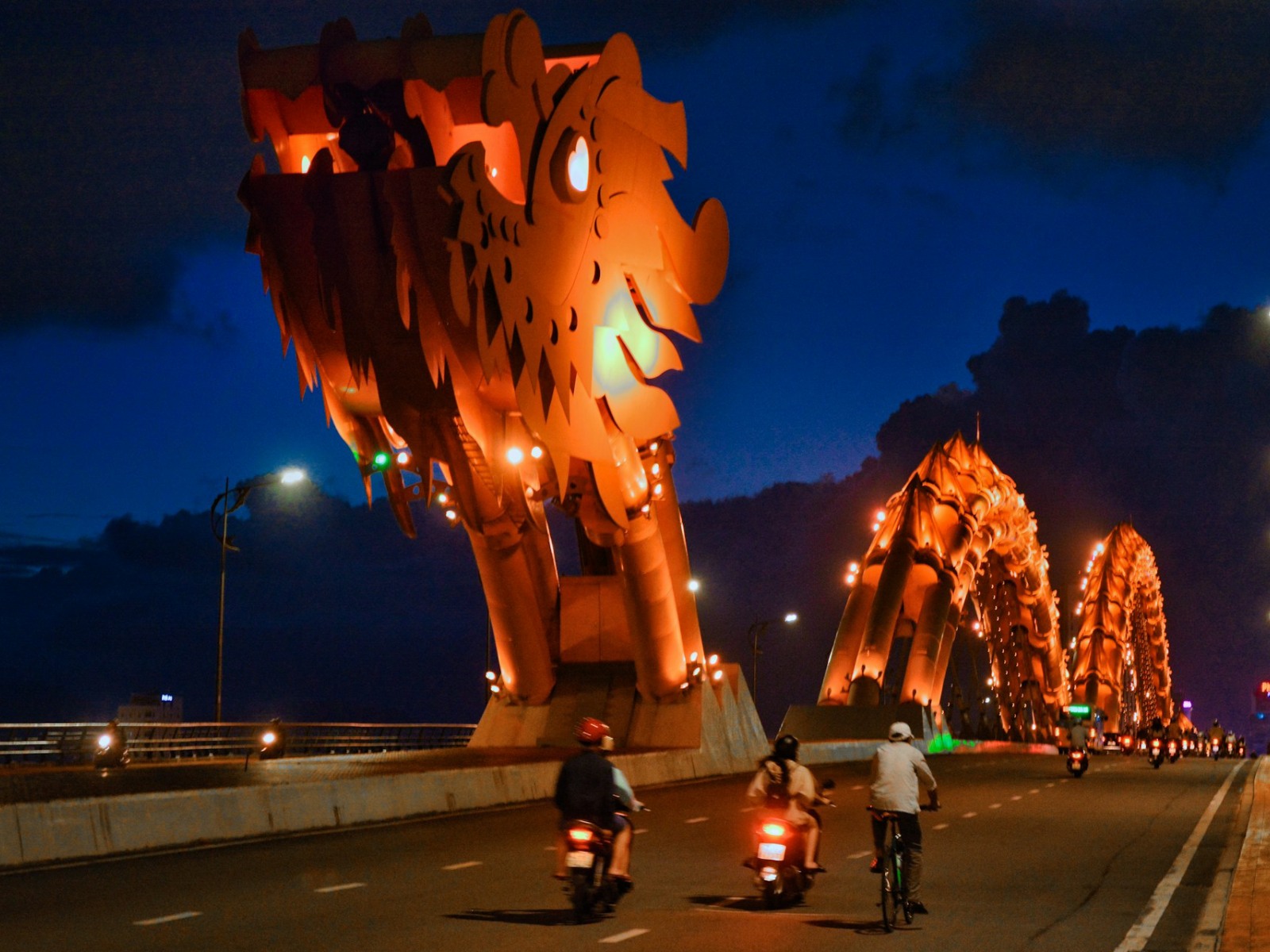 paul szewczyk oIfMIzFcAv8 unsplash 1 - Things To Do In Da Nang