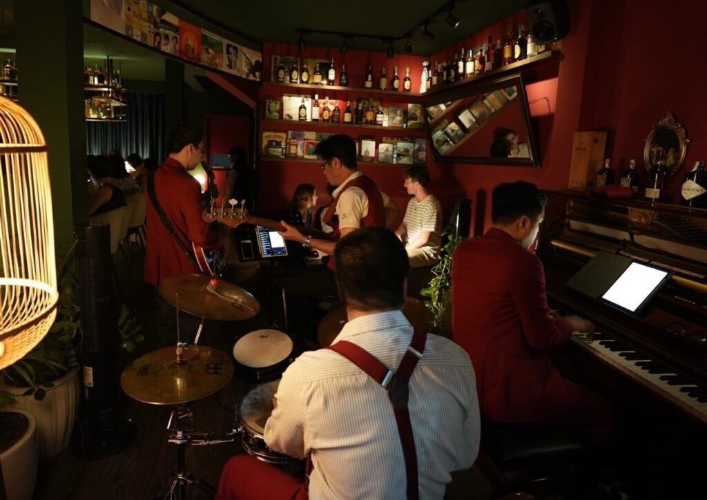 31bb3e0f 3719 4001 96bd 3056163fc089 - Top 10 Hidden Bars in Saigon - Contributed By Vietnam Is Awesome Ambassador