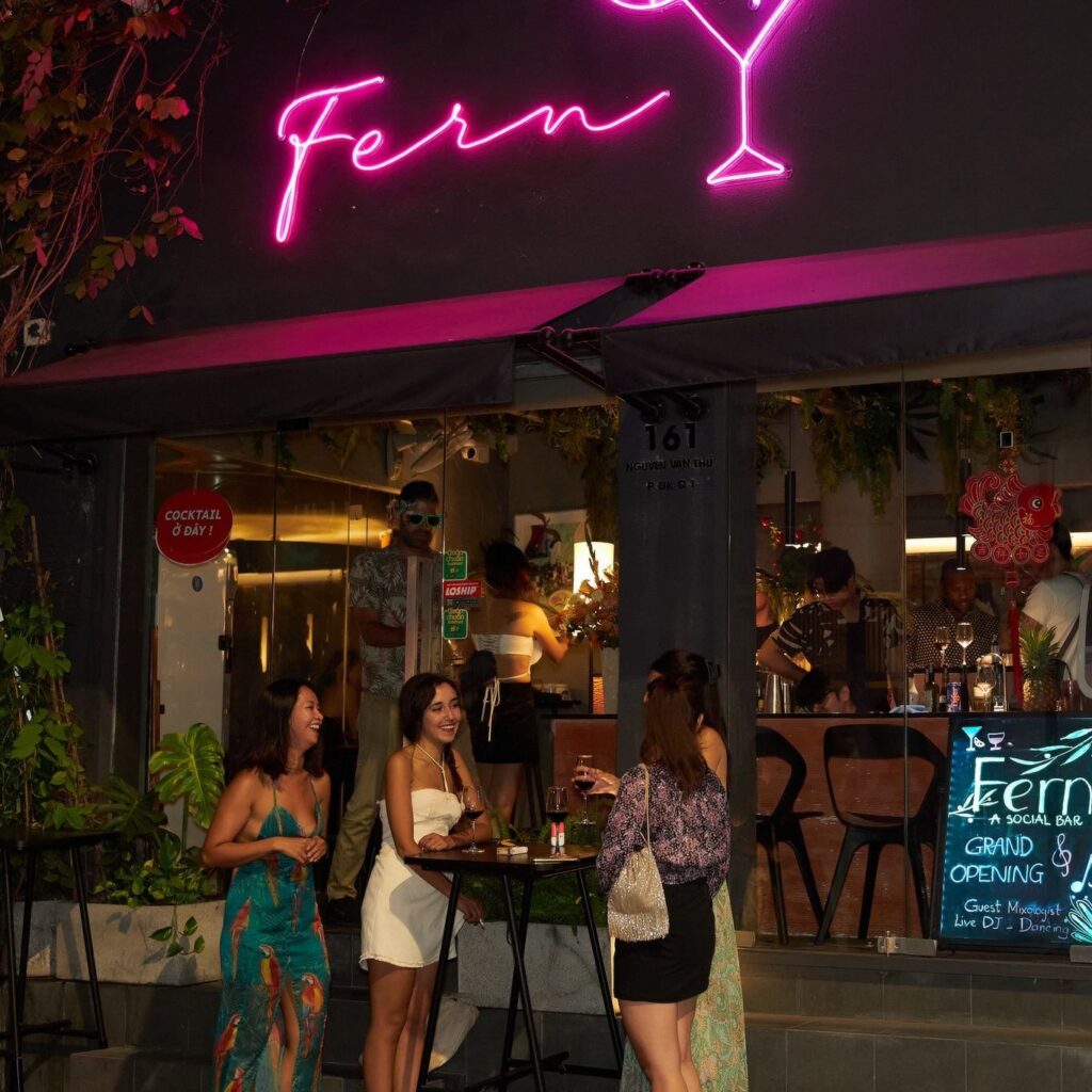 cocktail bars in saigon