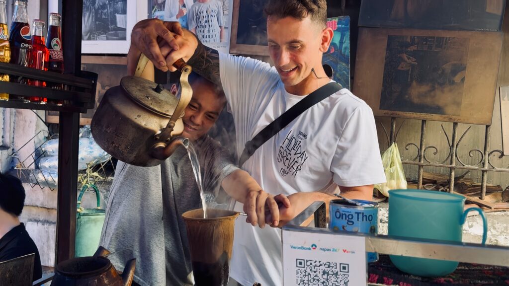 Discover Vietnam's Wonders: Free Community Events by Vietnam Is Awesome! 2 Retouched Photos Tour Day6 - Discover Vietnam's Wonders: Free Community Events by Vietnam Is Awesome!