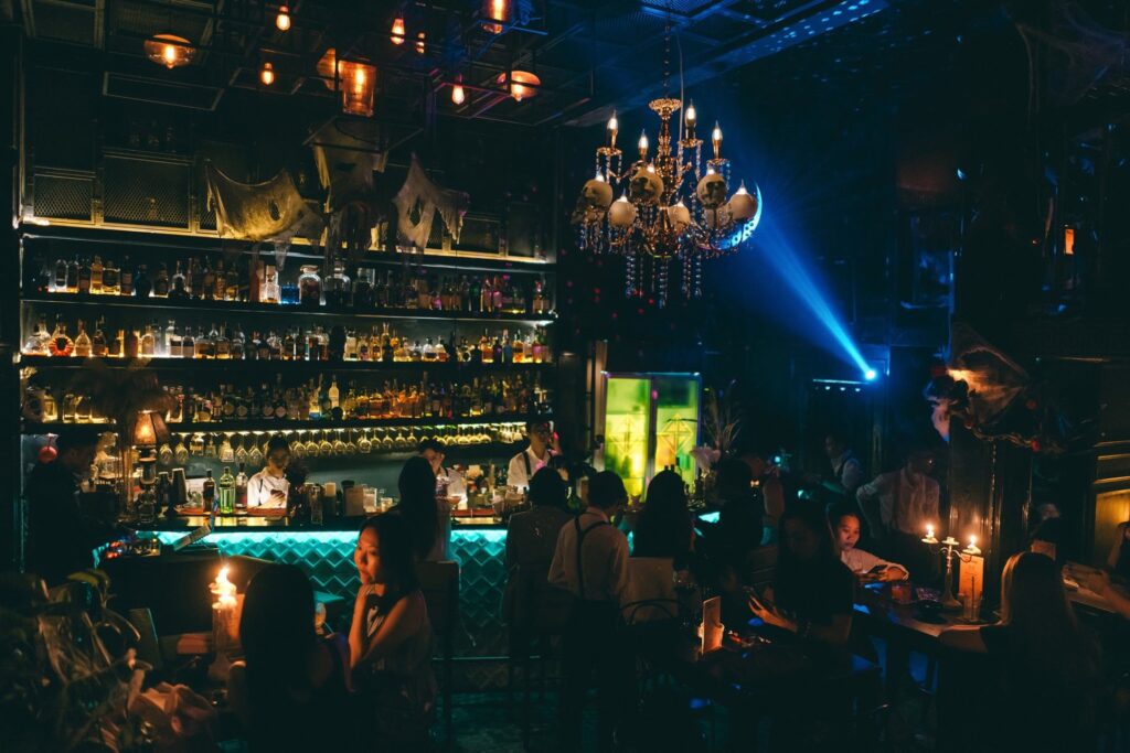 cocktail bars in saigon